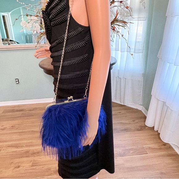 Blue Faux Fur Handbag with Pearl Strap - Picture 9 of 9
